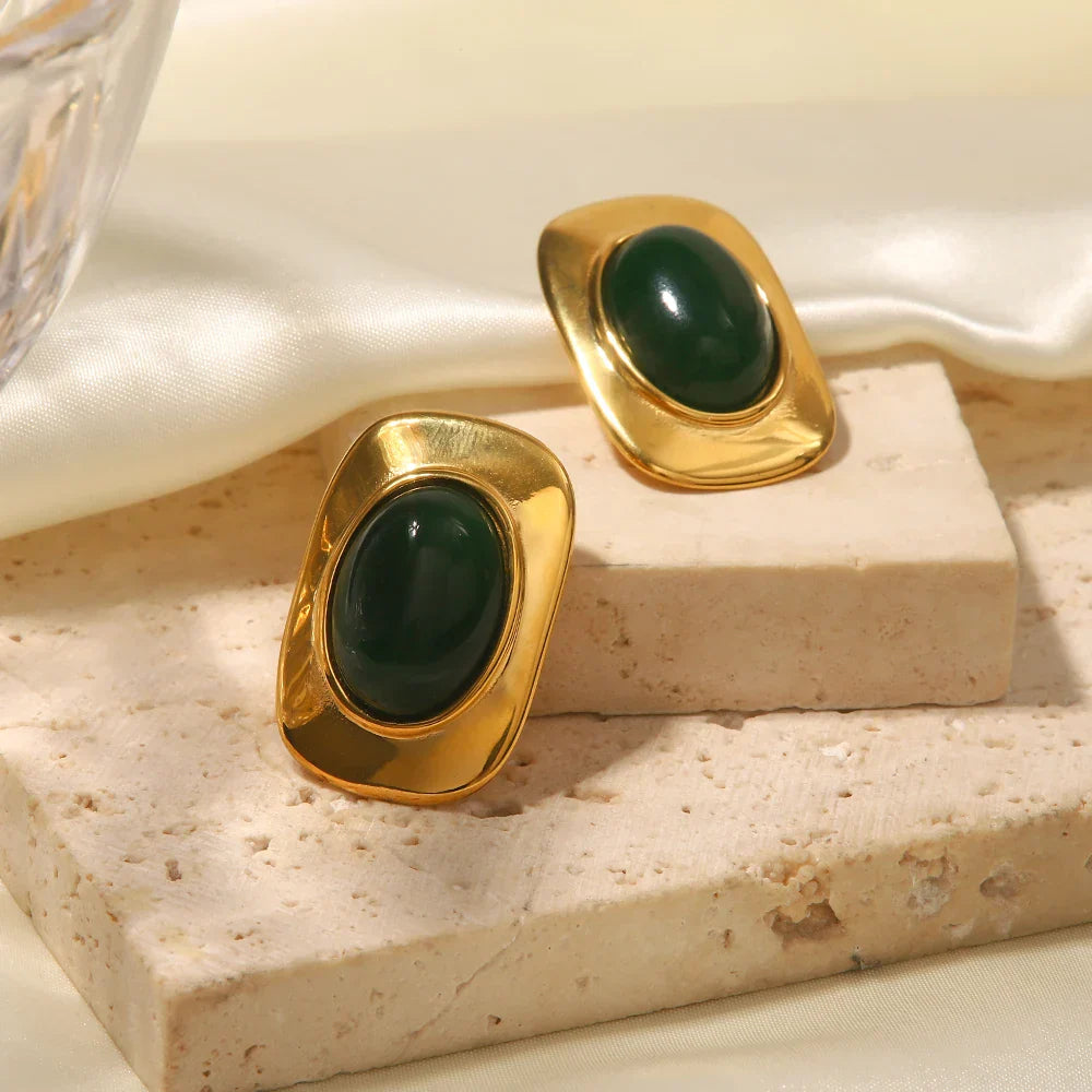 Vintage 18K Guldpläterade Ovala Örhängen med Gröna Opaler