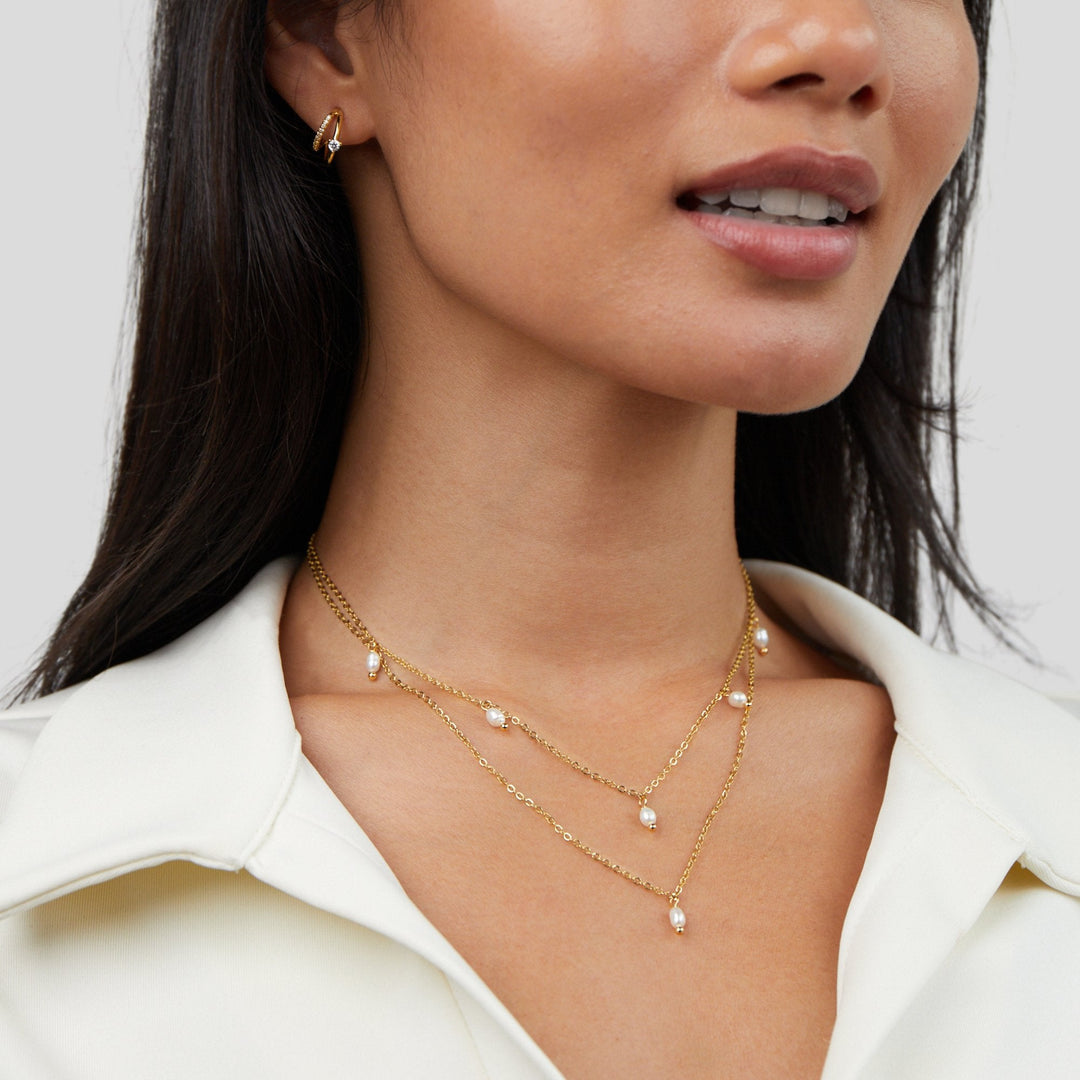 Flerlagigt Halsband med Pärldroppar